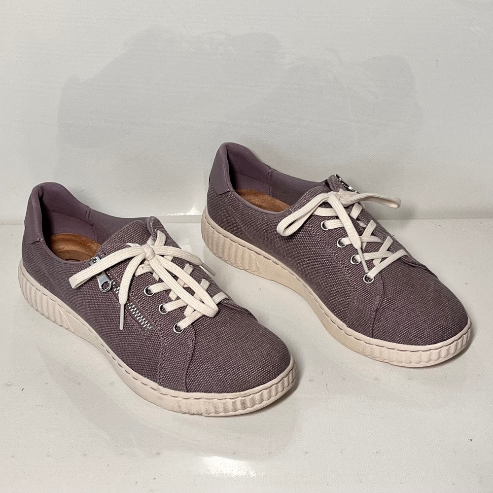 Clarks Caroline Echo Lace-Up Sneakers